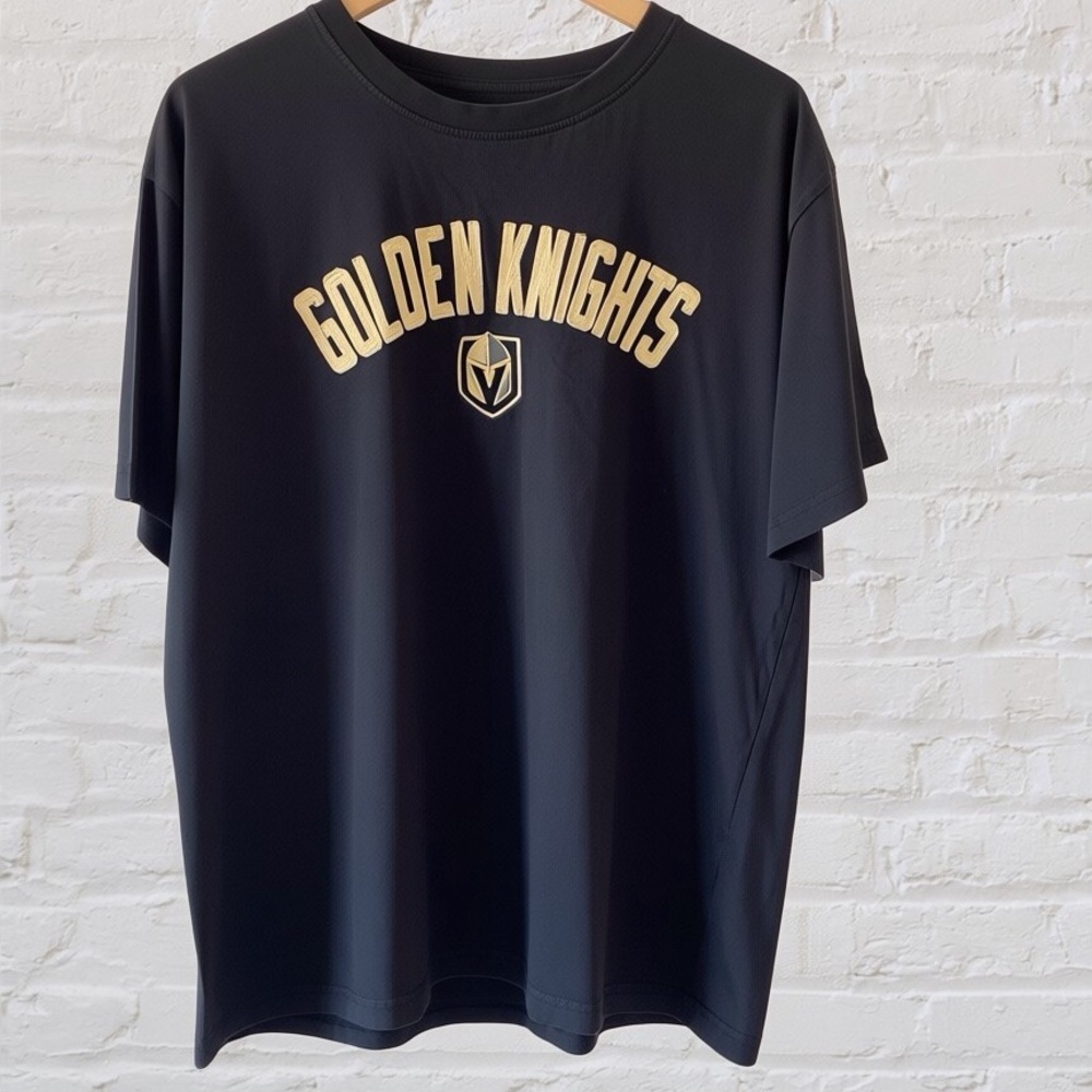 Champion Vegas Golden Knights Appliqué T-Shirt - Men’s Large